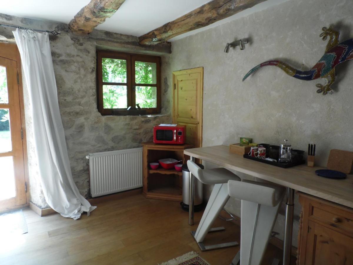 Combecave Bed and Breakfast Vabre-Tizac Exteriör bild